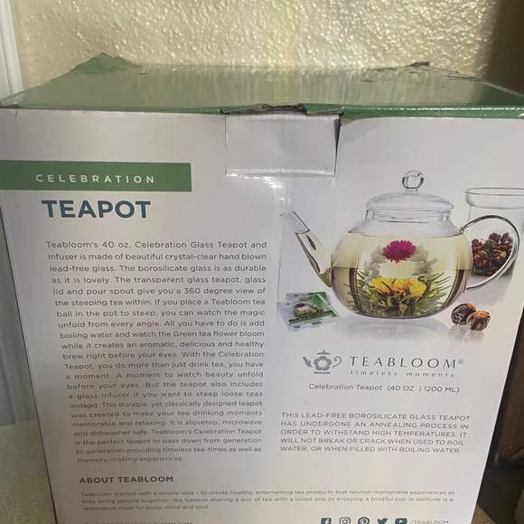 NEW in box: Celebration Glass Teapot with Loose Tea Glass Infuser - Picture 5 of 6